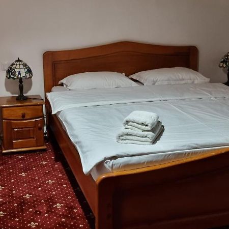 Willa Casa Bondia Pârâul Rece Zewnętrze zdjęcie