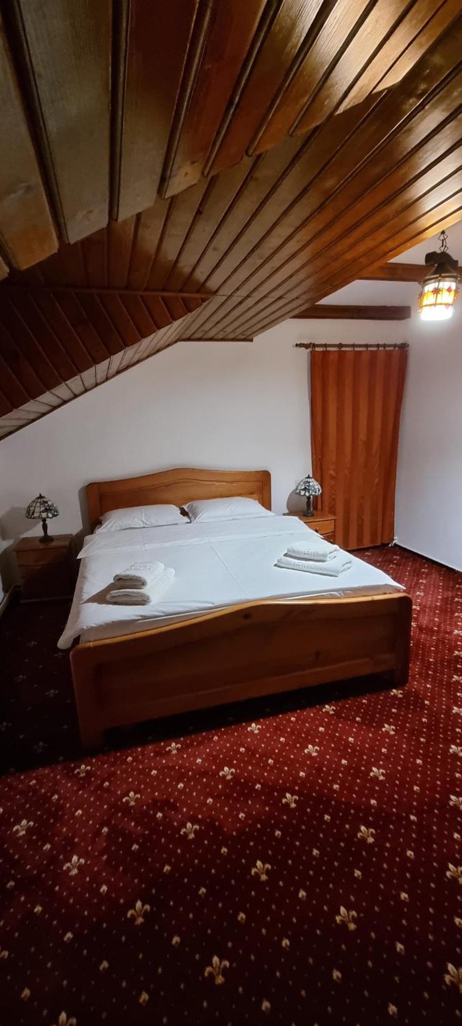 Willa Casa Bondia Pârâul Rece Zewnętrze zdjęcie