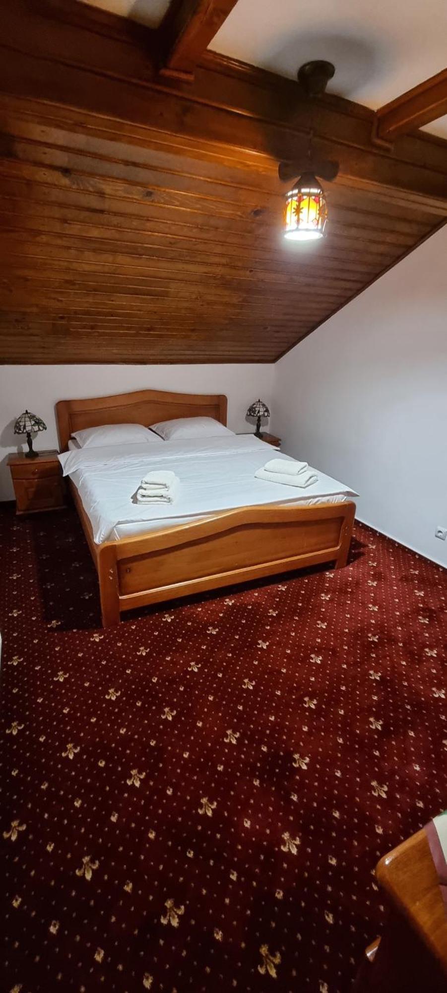 Willa Casa Bondia Pârâul Rece Zewnętrze zdjęcie